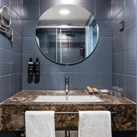 Exe Lev Отель Любляна