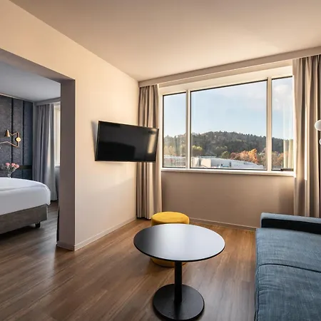 레브 호텔 4*
