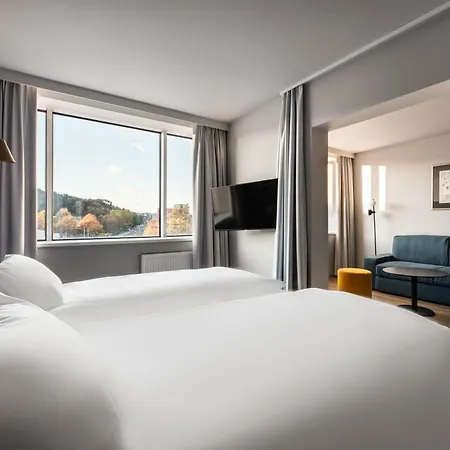 레브 4*